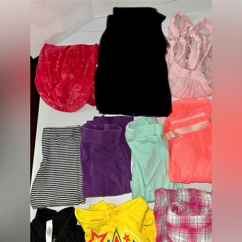 Bundle of 18 Girls Clothes
